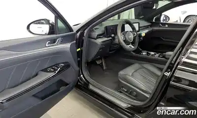 Kia K5 2023 2.0 Автомат в Москве № 1173187, миниатюра 10