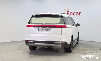 Kia Canival 2023 3.5 гидро в Москве № 1173193, миниатюра 4