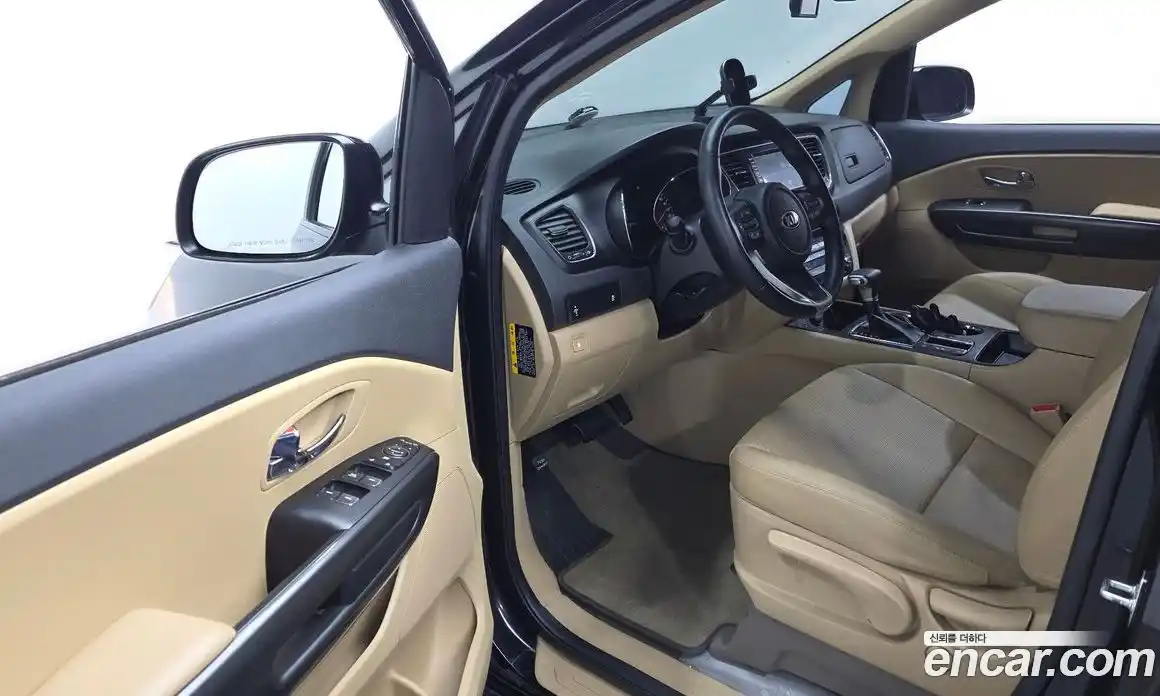 Kia Canival 2020 2.2 Автомат в Москве № 1173215, фото 12