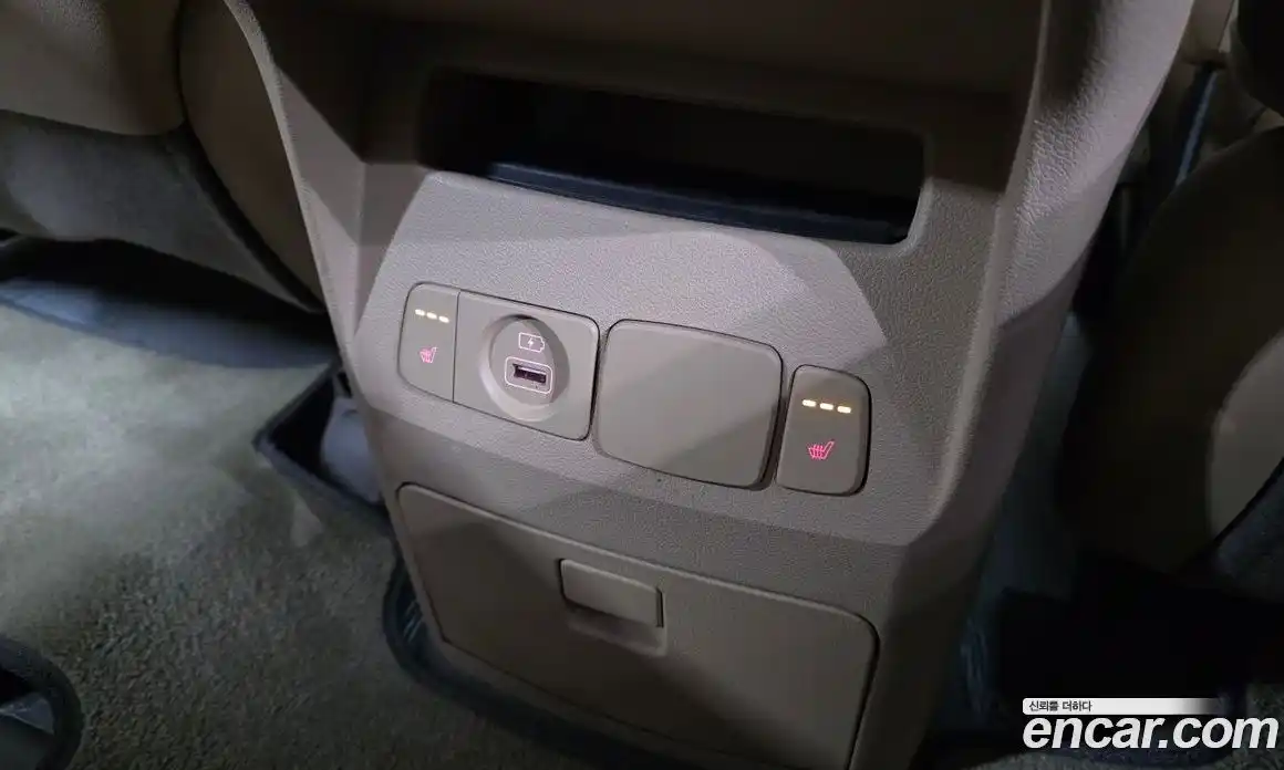 Kia Canival 2020 2.2 Автомат в Москве № 1173215, фото 19