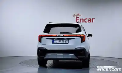 Kia Seltos 2022 1.6 Автомат в Москве № 1173230, миниатюра 4