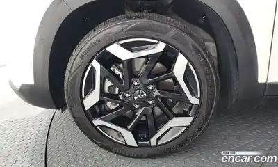 Kia Seltos 2022 1.6 Автомат в Москве № 1173230, миниатюра 5