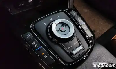 Kia Seltos 2022 1.6 Автомат в Москве № 1173230, миниатюра 9