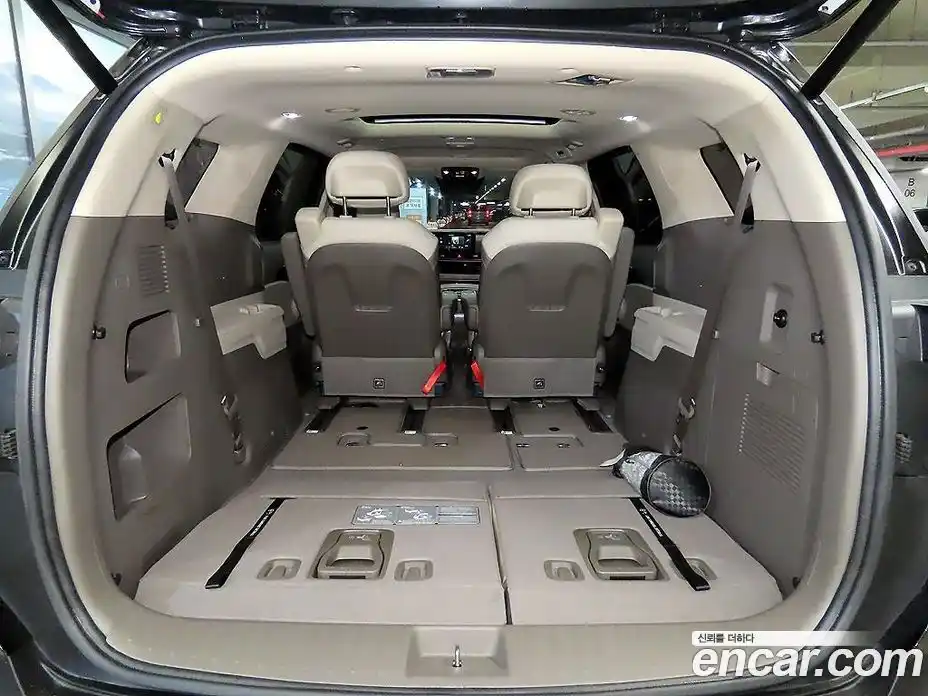 Kia Canival 2024 1.6 Автомат в Москве № 1173234, фото 15