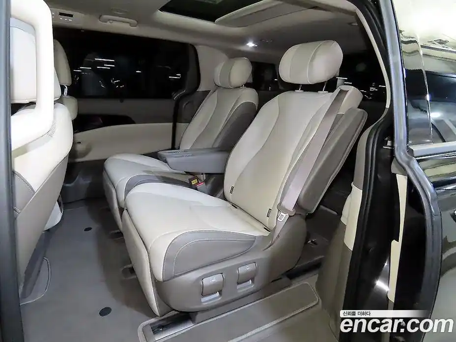 Kia Canival 2024 1.6 Автомат в Москве № 1173234, фото 9