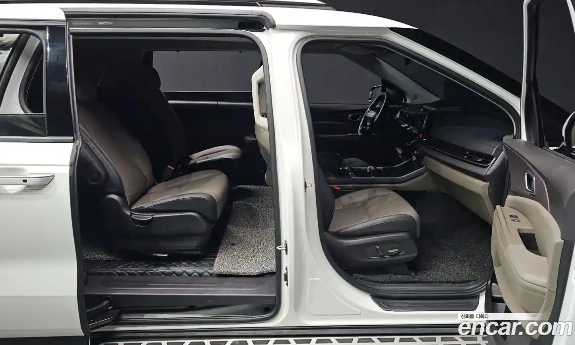 Kia Canival 2025 2.2 Автомат в Москве № 1173241, фото 11