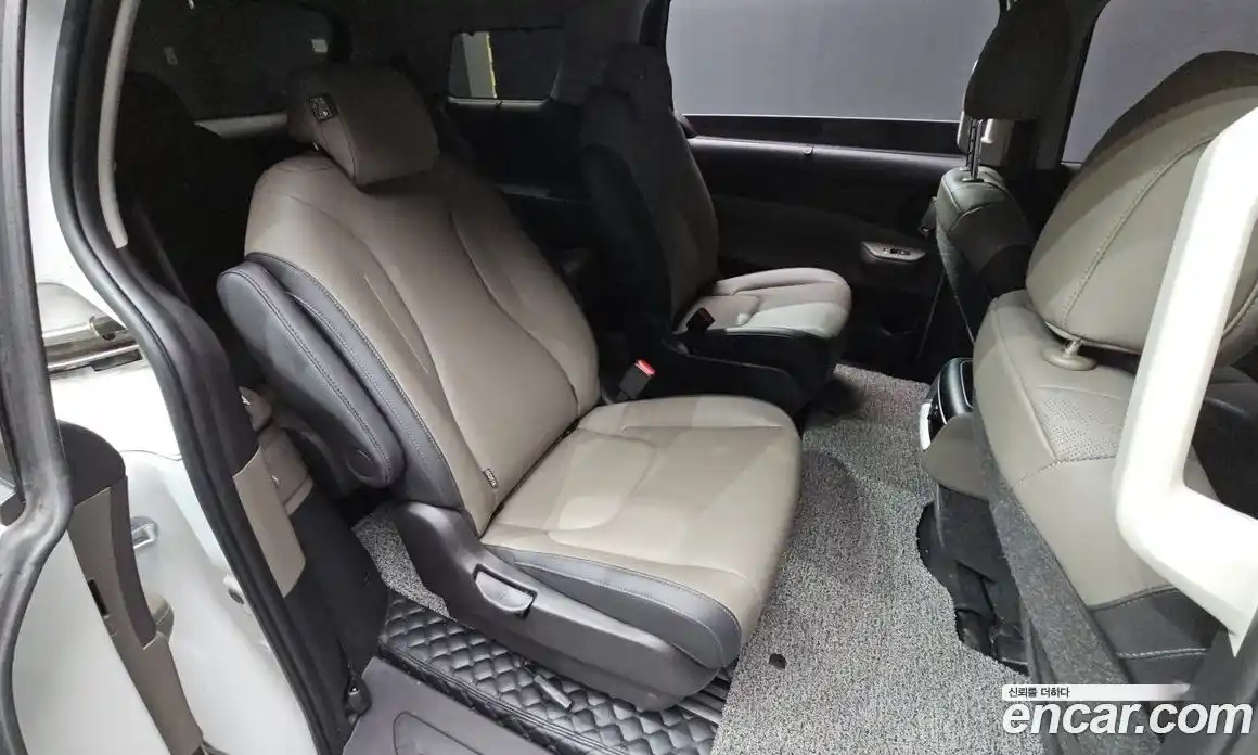 Kia Canival 2025 2.2 Автомат в Москве № 1173241, фото 12