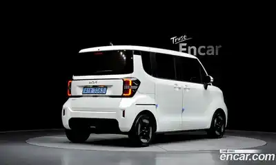 Kia Ray 2023 0.1 Автомат в Москве № 1173245, миниатюра 2