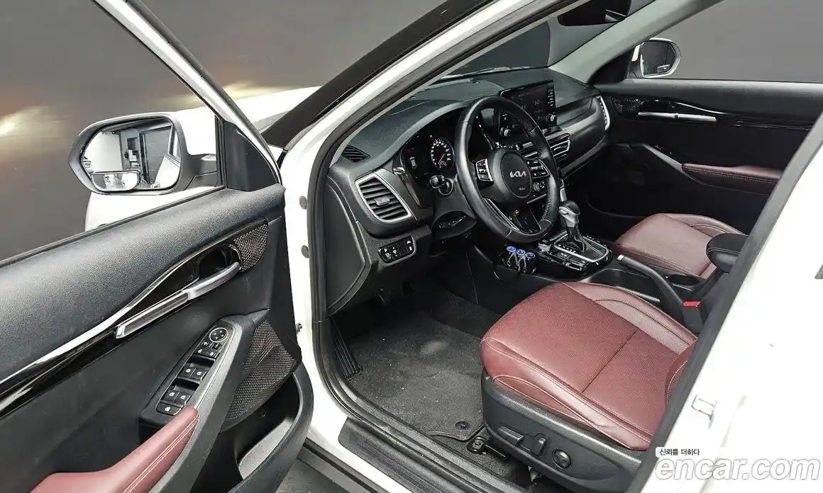 Kia Seltos 2022 1.6 Автомат в Москве № 1173253, фото 12