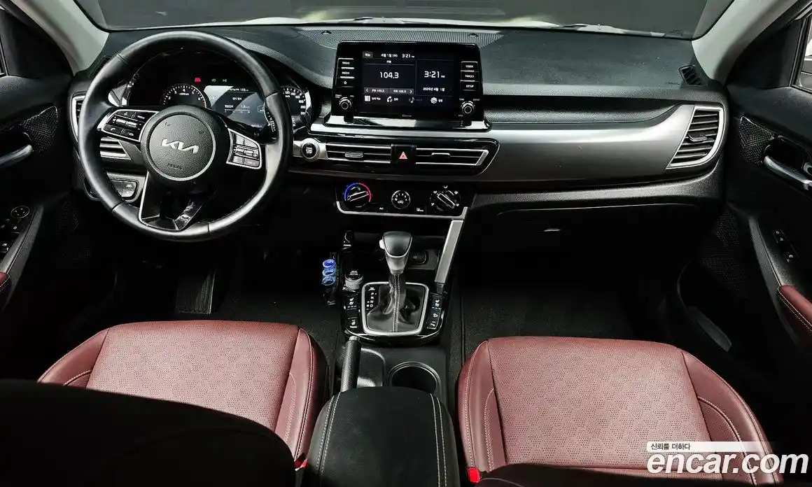 Kia Seltos 2022 1.6 Автомат в Москве № 1173253, фото 7