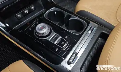 Kia Canival 2023 2.2 Автомат в Москве № 1173260, миниатюра 9