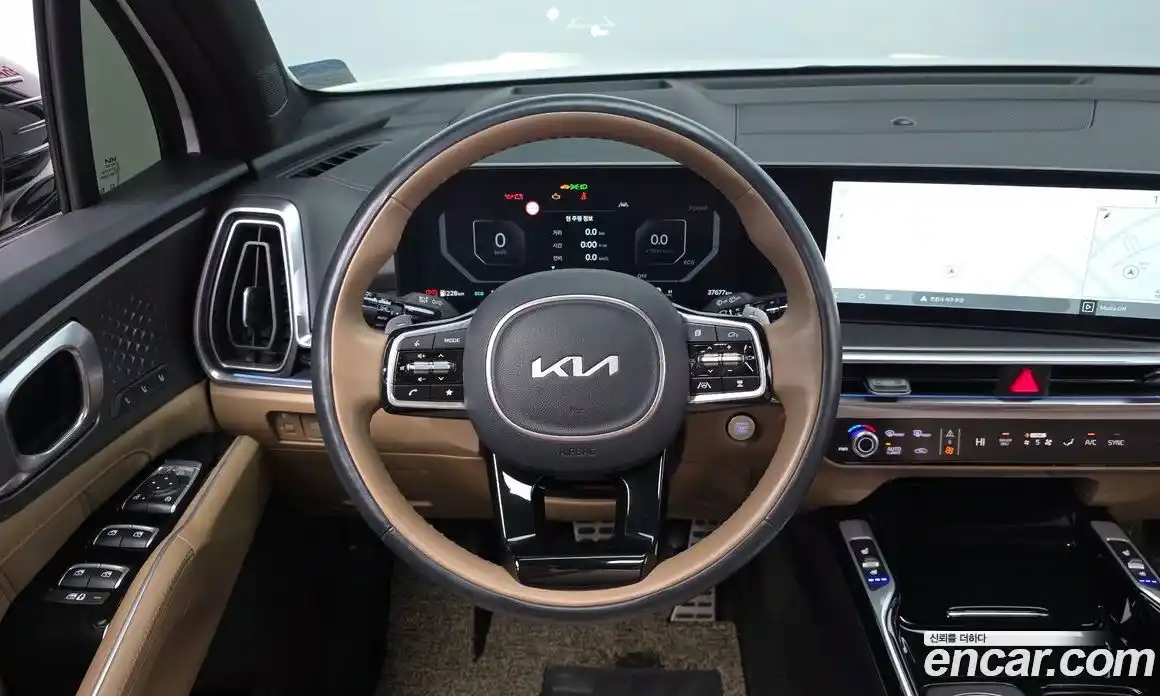 Kia Sorento 2023 1.6 Автомат в Москве № 1173279, фото 13