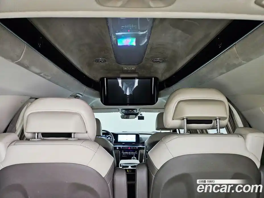 Kia Canival 2023 3.5 Автомат в Москве № 1173286, фото 18