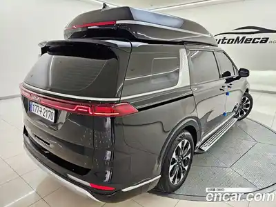 Kia Canival 2023 3.5 Автомат в Москве № 1173286, миниатюра 4