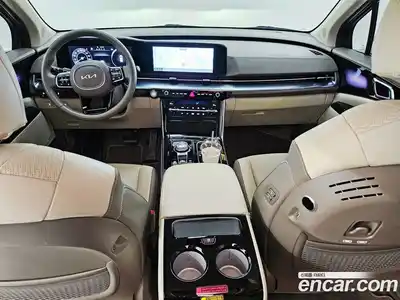 Kia Canival 2023 3.5 Автомат в Москве № 1173286, миниатюра 7