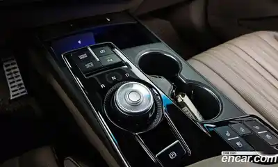 Kia K8 2023 1.6 Автомат в Москве № 1173291, миниатюра 9