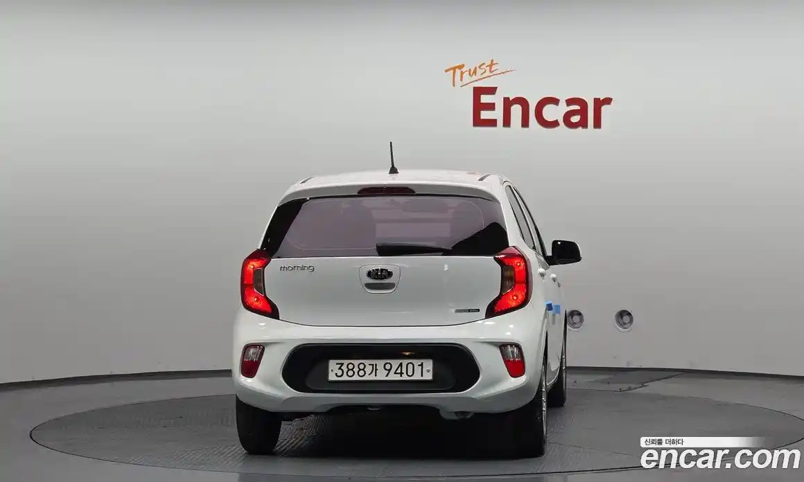 Kia Morning 2020 1.0 Автомат в Москве № 1173294, фото 4