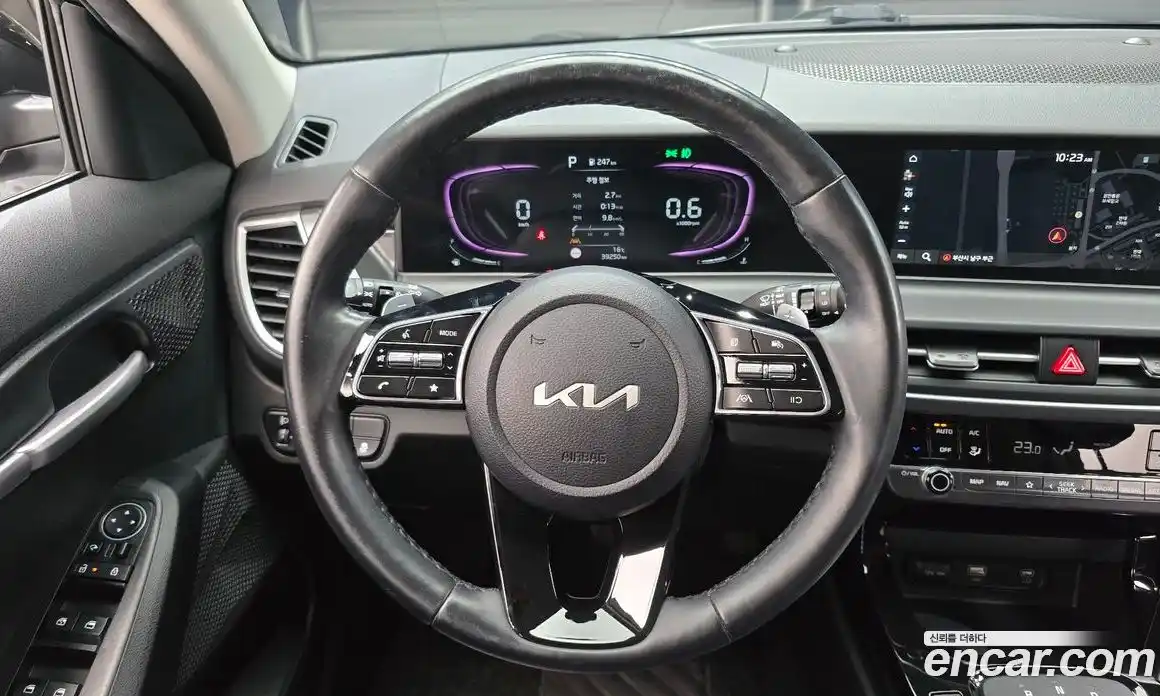 Kia Seltos 2023 1.6 Автомат в Москве № 1173323, фото 14