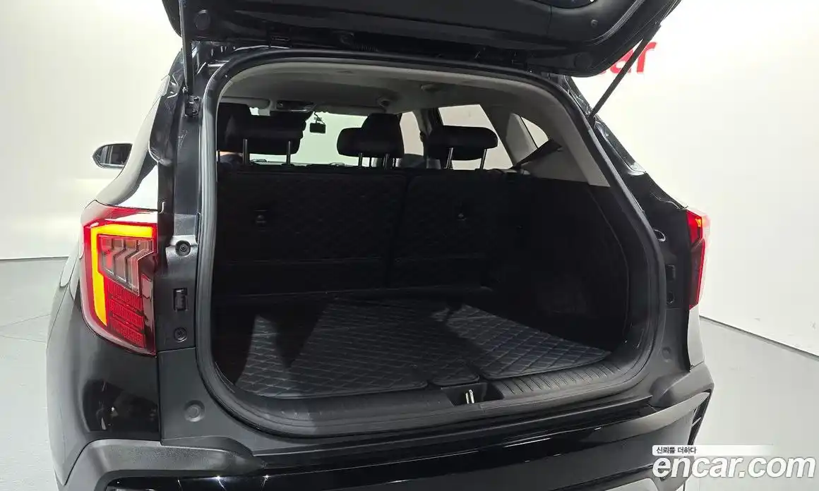 Kia Seltos 2023 1.6 Автомат в Москве № 1173323, фото 20