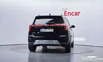 Kia Seltos 2023 1.6 Автомат в Москве № 1173323, миниатюра 4