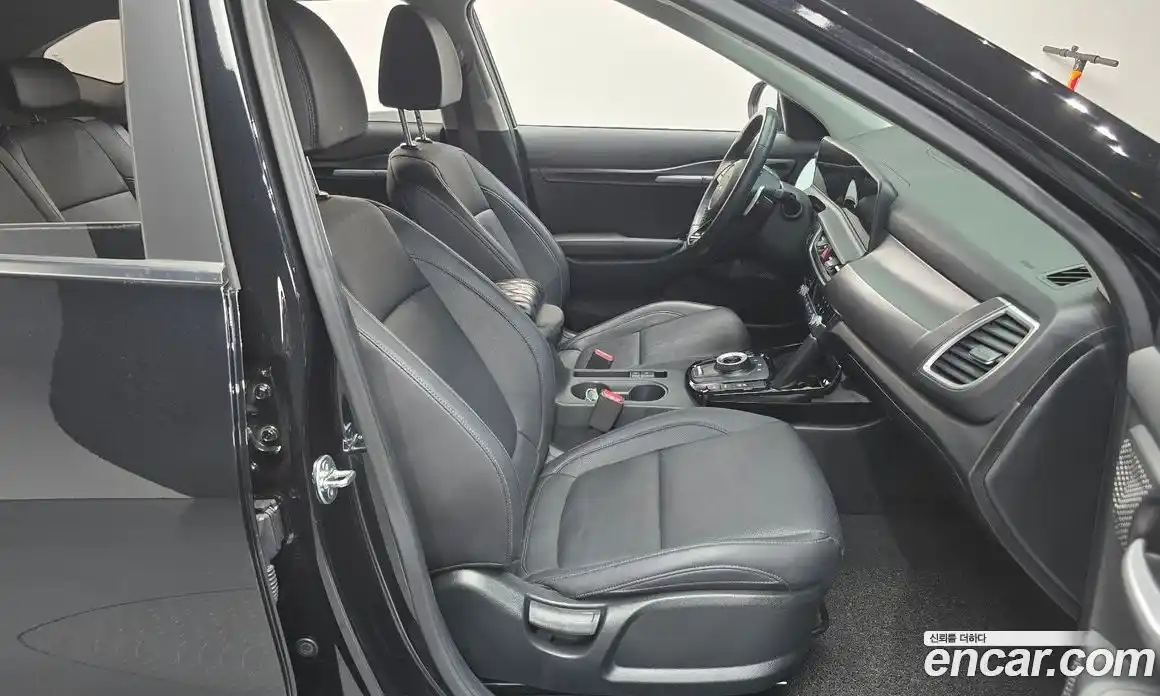 Kia Seltos 2023 1.6 Автомат в Москве № 1173323, фото 10