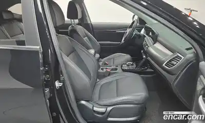 Kia Seltos 2023 1.6 Автомат в Москве № 1173323, миниатюра 10