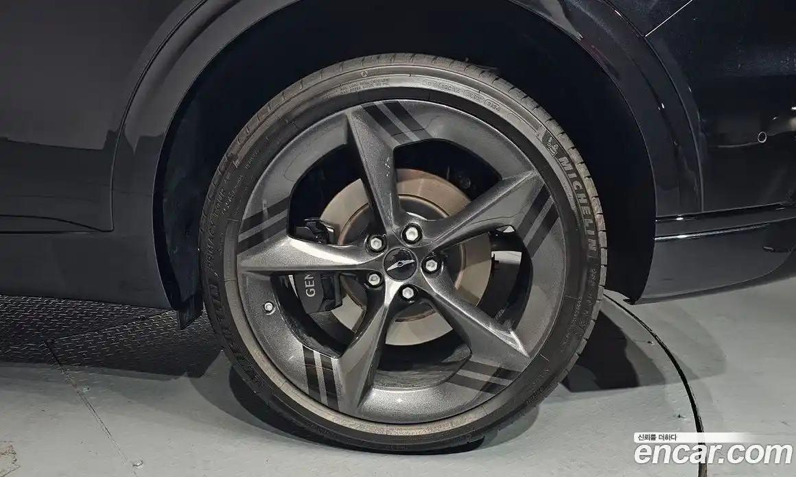 Genesis GV70 2024 2.5 Автомат в Москве № 1173333, фото 4