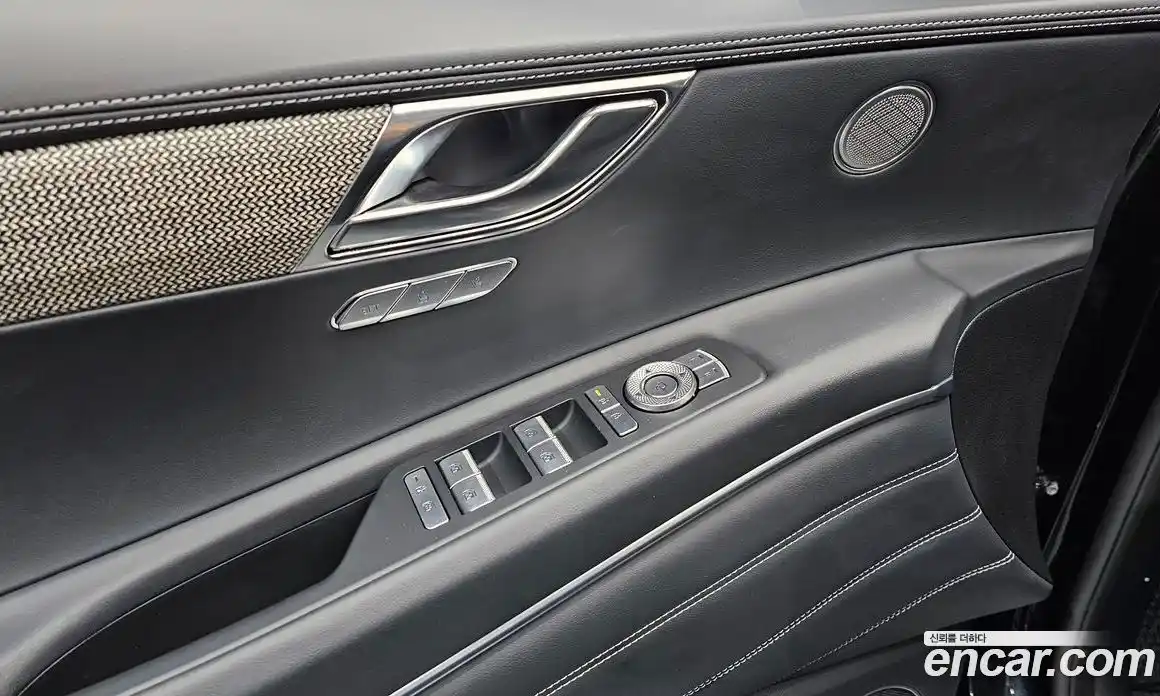 Genesis GV80 2025 2.5 Автомат в Москве № 1173342, фото 15