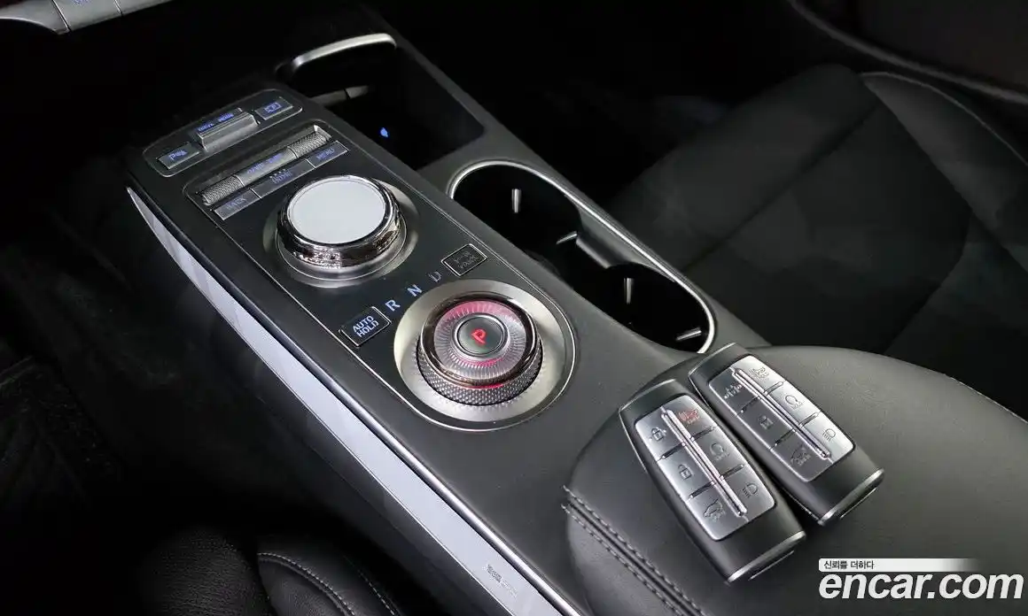 Genesis GV70 2021 2.5 гидро в Москве № 1173372, фото 9