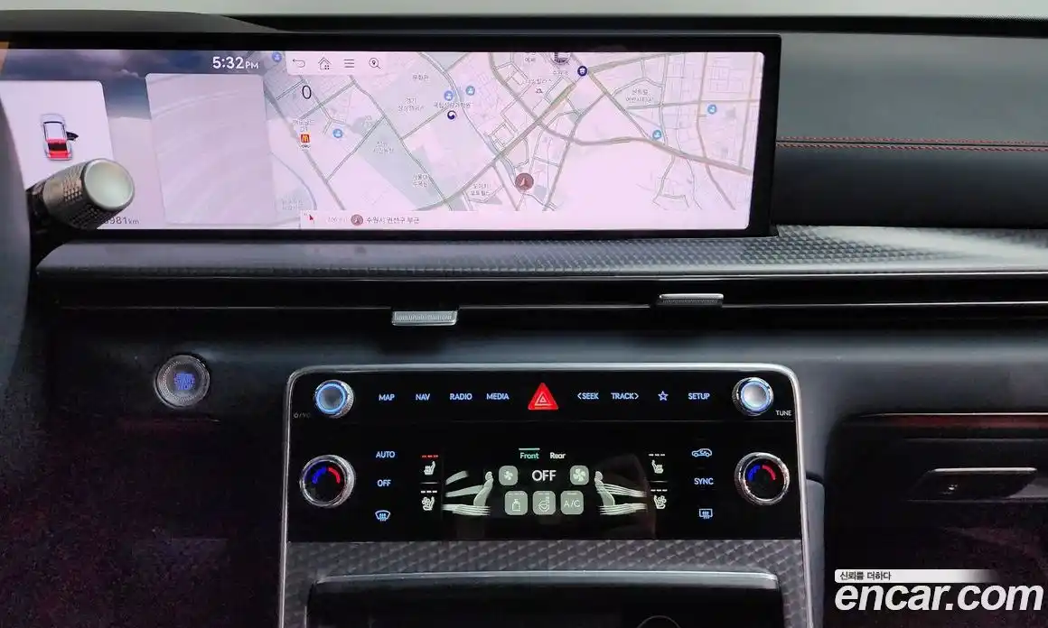 Genesis GV80 2023 2.5 Автомат в Москве № 1173383, фото 14