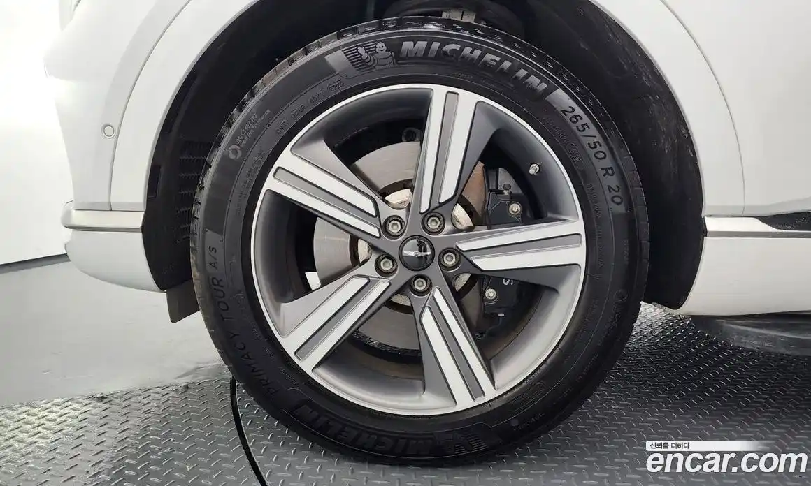 Genesis GV80 2023 2.5 Автомат в Москве № 1173383, фото 5