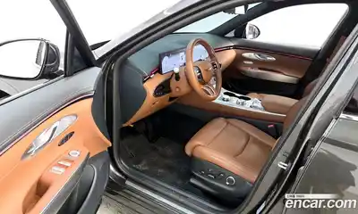 Genesis GV70 2024 2.5 гидро в Москве № 1173406, миниатюра 11