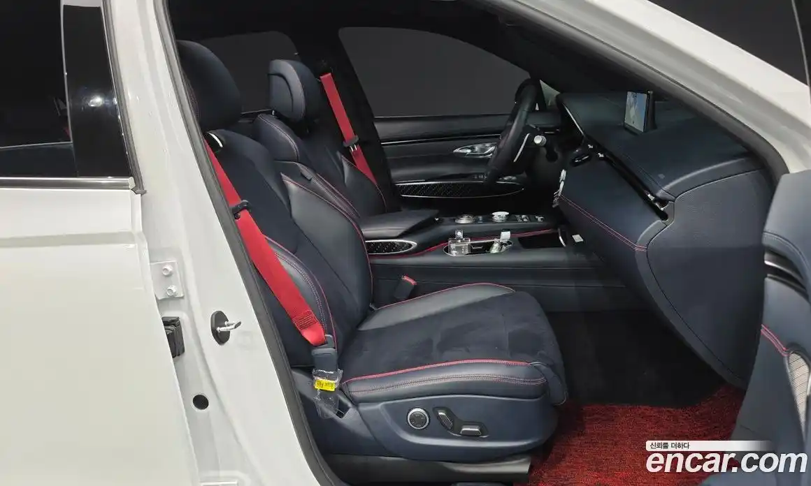 Genesis GV70 2021 2.5 Автомат в Москве № 1173439, фото 11