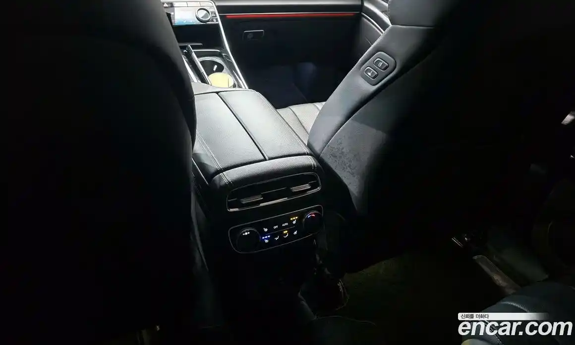 Genesis GV80 2020 3.0 Автомат в Москве № 1173456, фото 17