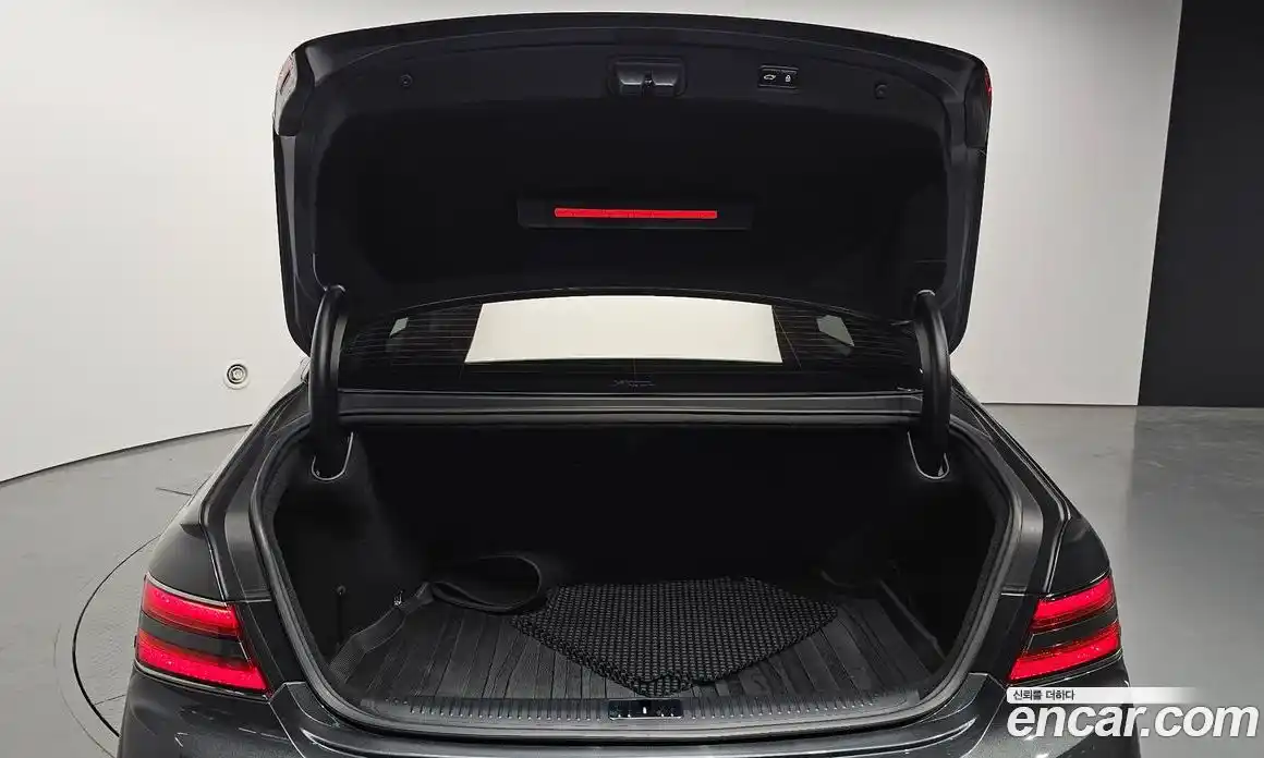 Genesis G90 2020 3.8 гидро в Москве № 1173464, фото 20