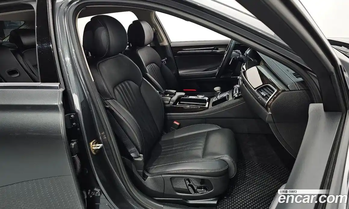 Genesis G90 2020 3.8 гидро в Москве № 1173464, фото 10