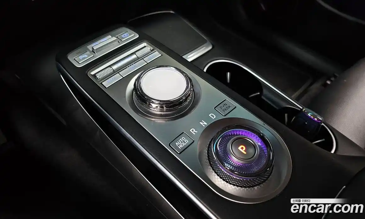 Genesis GV70 2022 2.5 гидро в Москве № 1173471, фото 9
