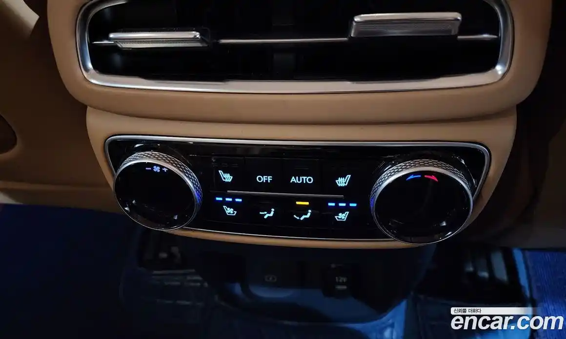 Genesis GV80 2022 3.0 Автомат в Москве № 1173543, фото 18