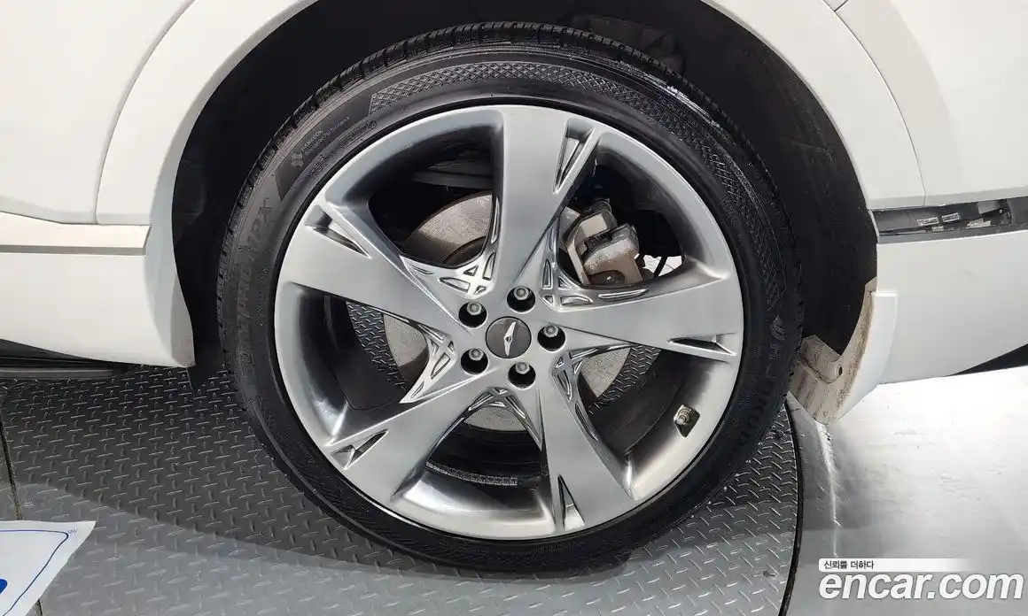 Genesis GV80 2022 3.0 Автомат в Москве № 1173543, фото 5