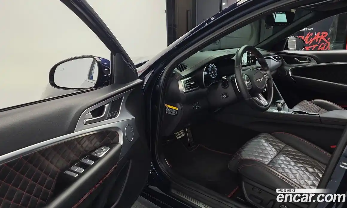 Genesis G70 2019 3.3 Автомат в Москве № 1173558, фото 10