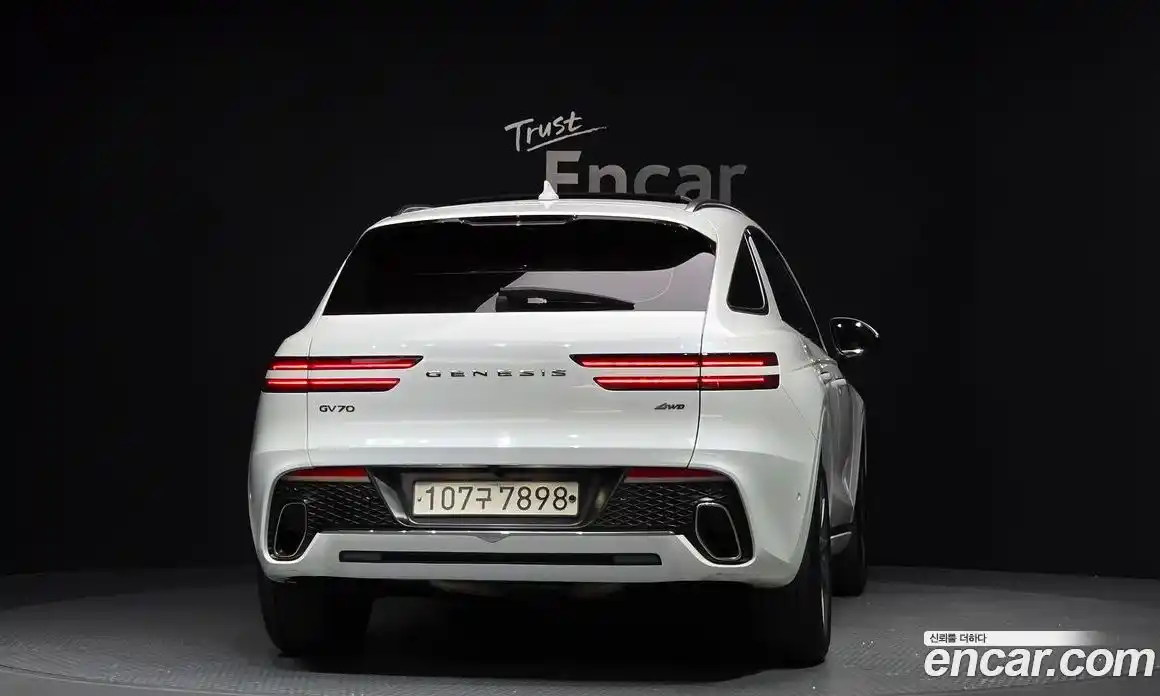 Genesis GV70 2021 2.5 Автомат в Москве № 1173613, фото 4