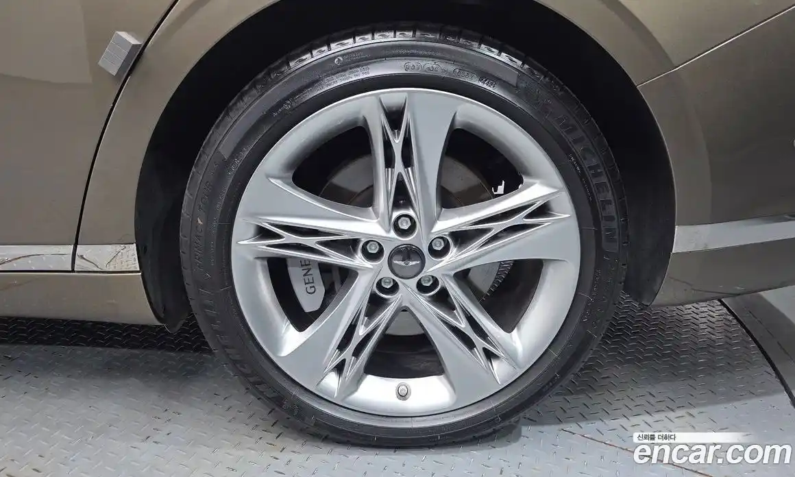 Genesis G90 2022 3.5 Классический в Москве № 1173626, фото 5