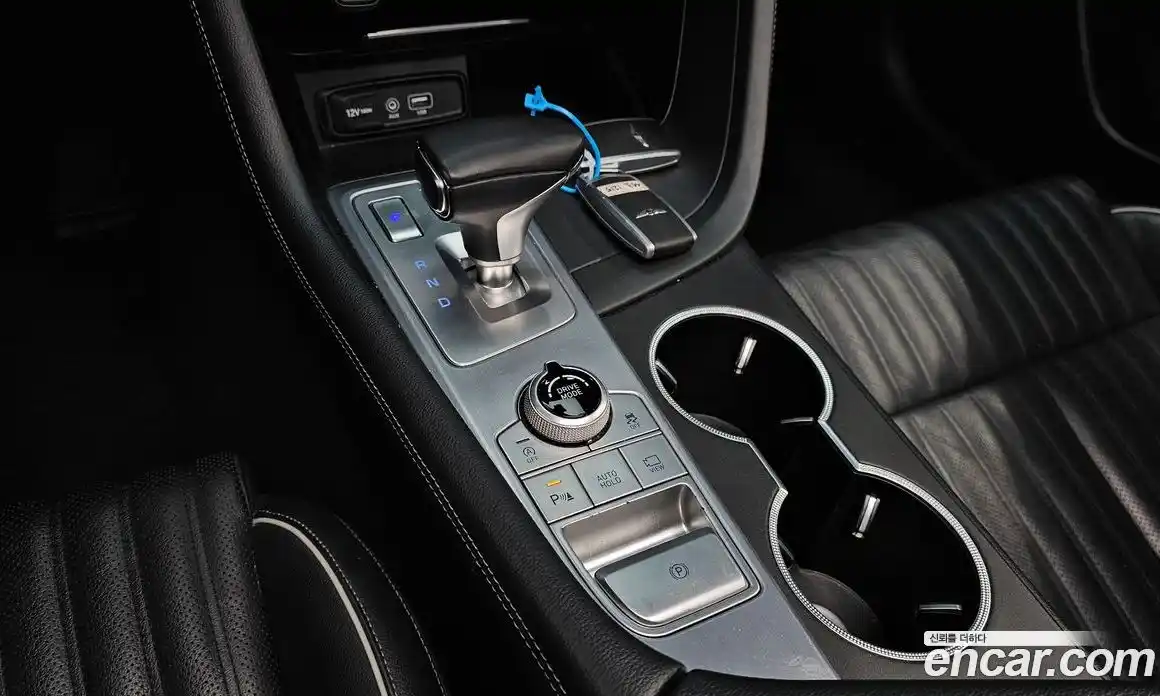 Genesis G70 2017 2.0 Автомат в Москве № 1173646, фото 9