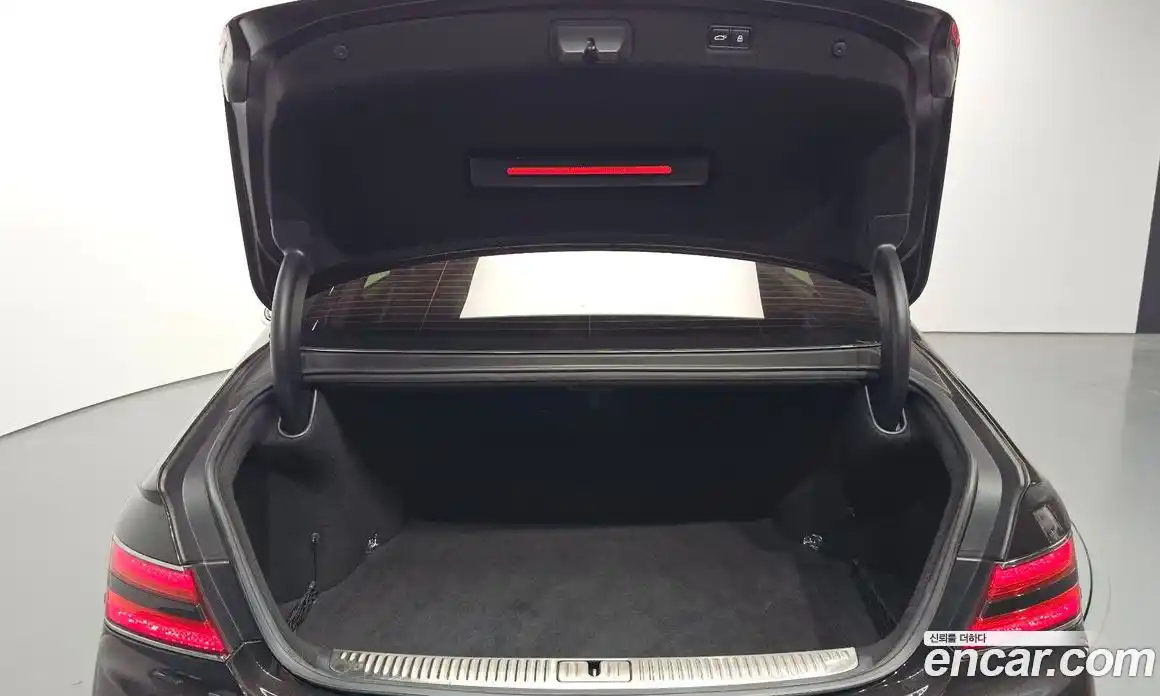 Genesis G90 2019 5.0 Автомат в Москве № 1173678, фото 20