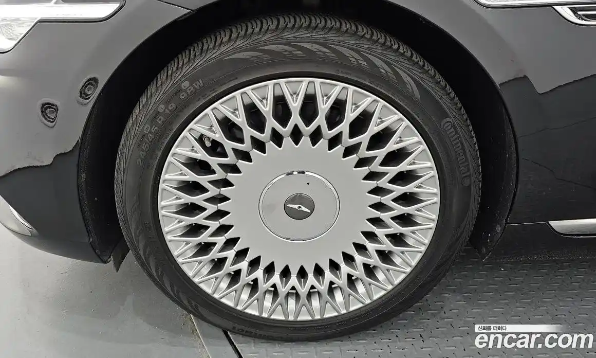 Genesis G90 2019 5.0 Автомат в Москве № 1173678, фото 5