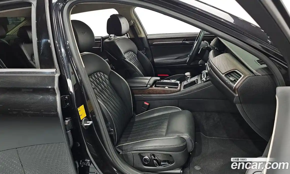 Genesis G90 2019 5.0 Автомат в Москве № 1173678, фото 10