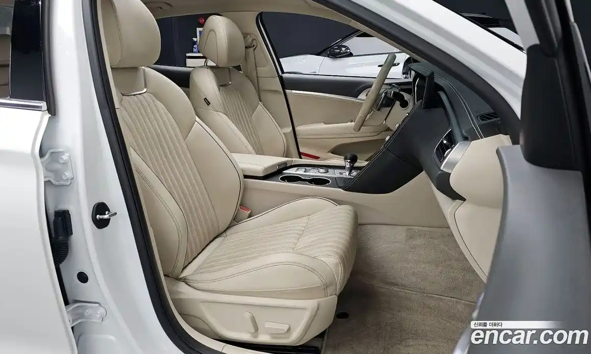 Genesis G70 2021 2.0 Автомат в Москве № 1173688, фото 10