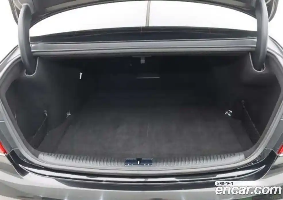 Genesis G90 2021 3.3 Автомат в Москве № 1173708, фото 8