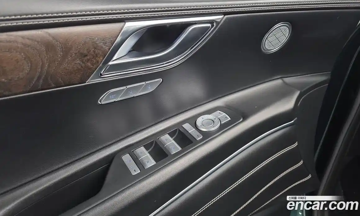 Genesis GV80 2021 3.0 Автомат в Москве № 1173733, фото 17