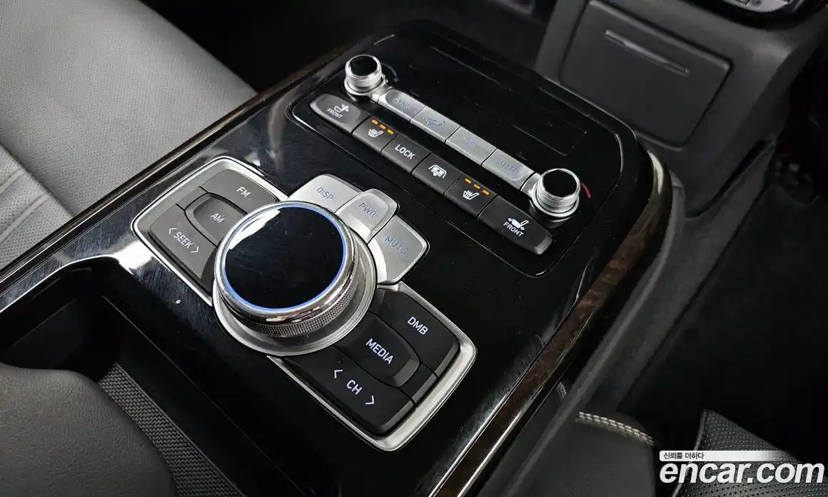 Genesis G90 2018 3.8 Автомат в Москве № 1173756, фото 19